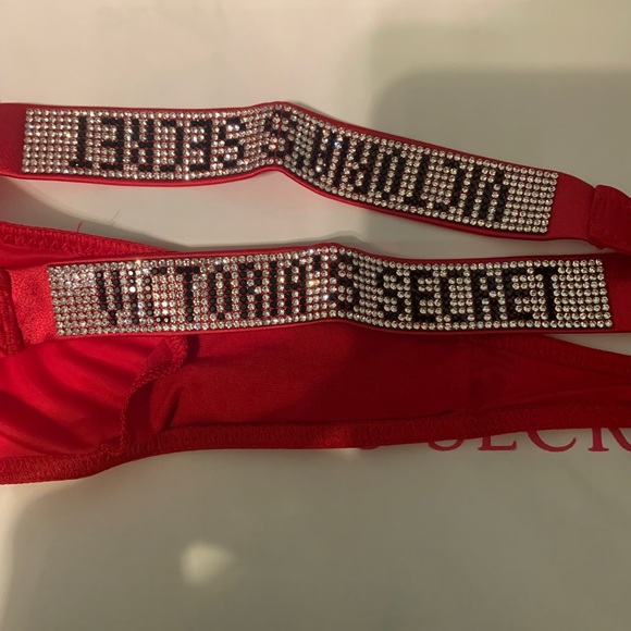 NWT❤️ VS Rhinestone Shine Thong - Picture 11 of 11